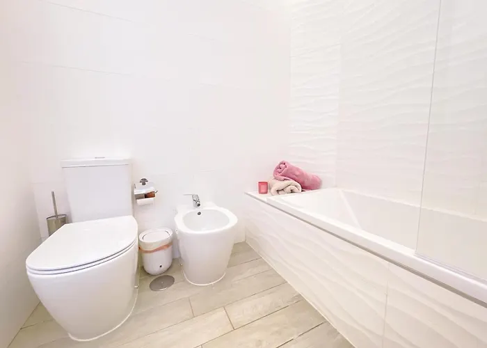 Daire Ocean Garden, Ac, Sun Terrace, Heated Pool, Parking, Pp901