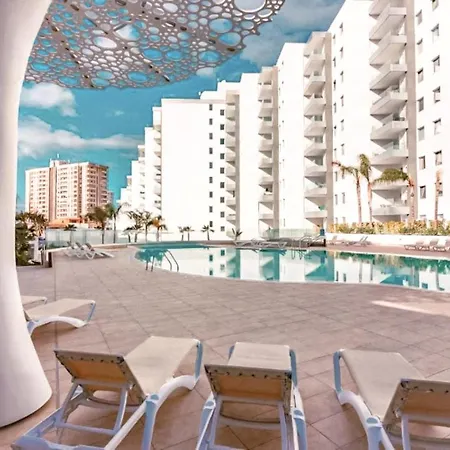 Ocean Garden Ac, Terrace Heated Pool Parking Apartment *