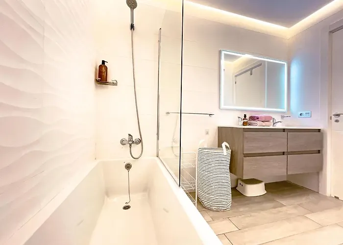 דירה Ocean Garden, Ac, Sun Terrace, Heated Pool, Parking, Pp901